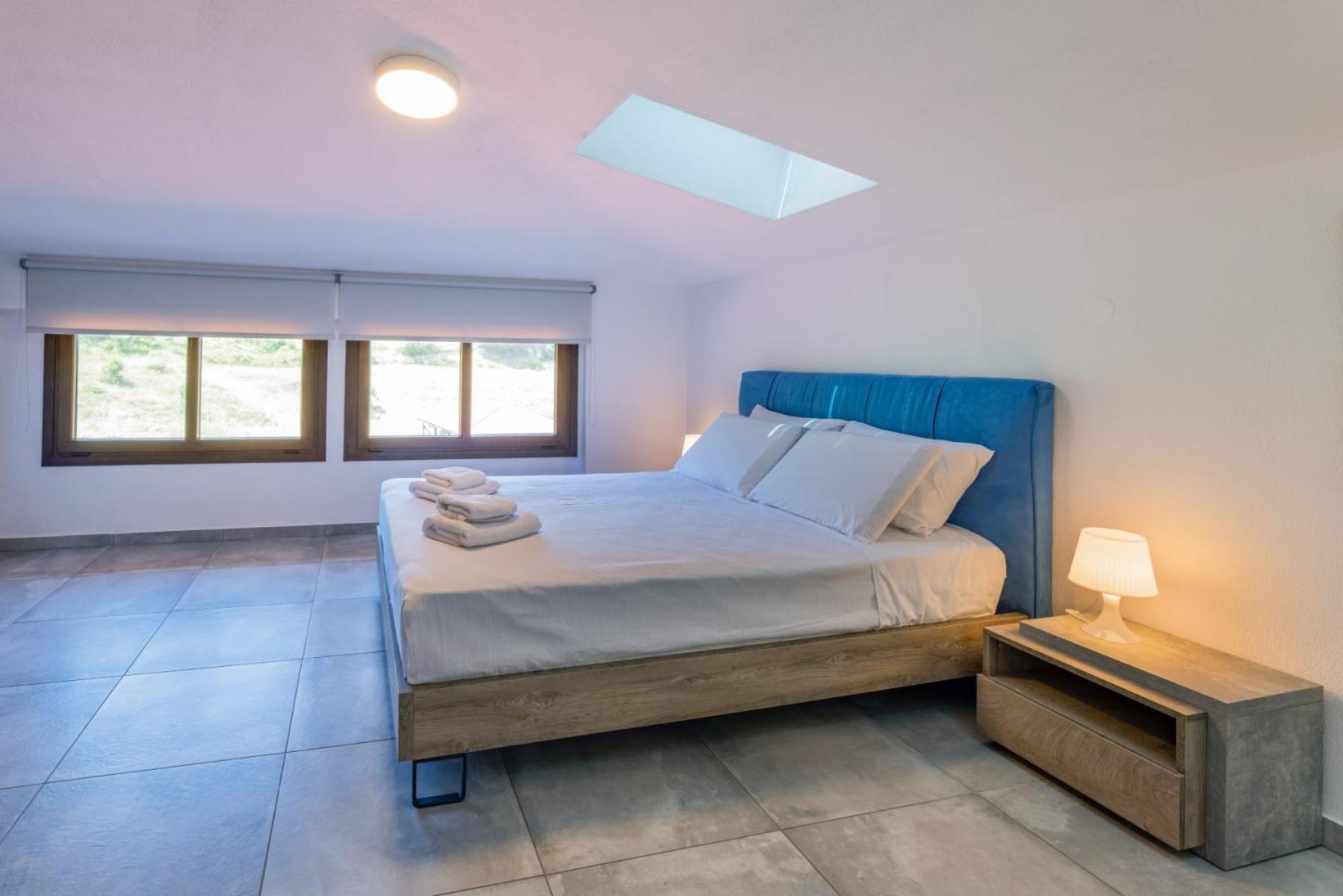 Penelope Luxury Suites Fourka Ngoại thất bức ảnh