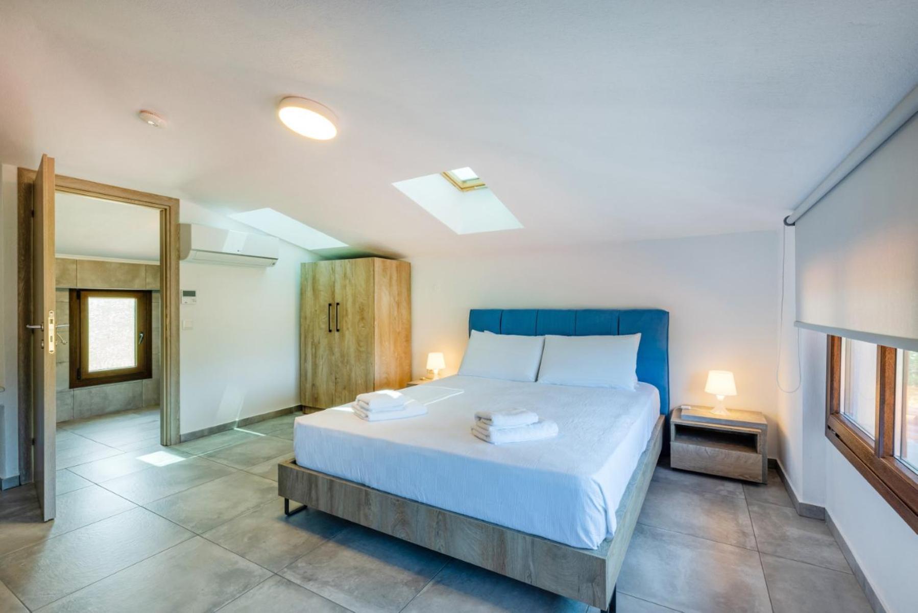 Penelope Luxury Suites Fourka Ngoại thất bức ảnh
